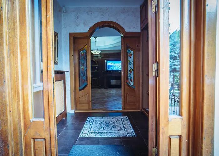 Luxuria Central Villa Bucureşti